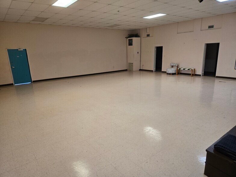 More Photos Of 2624 54th St S, Gulfport Specialty For Sale