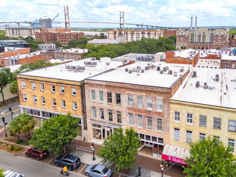More Photos Of 318 W Broughton St, Savannah Storefront Retail Residential For Lease