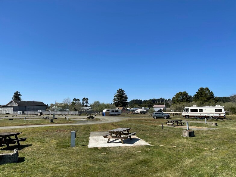 More Photos Of 1505 N Lake Rd, Lakeside Trailer Camper Park For Sale