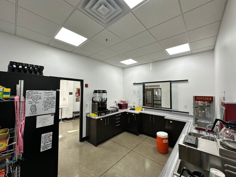 More Photos Of 200 Intertech Pky, Angola Health Club For Sale