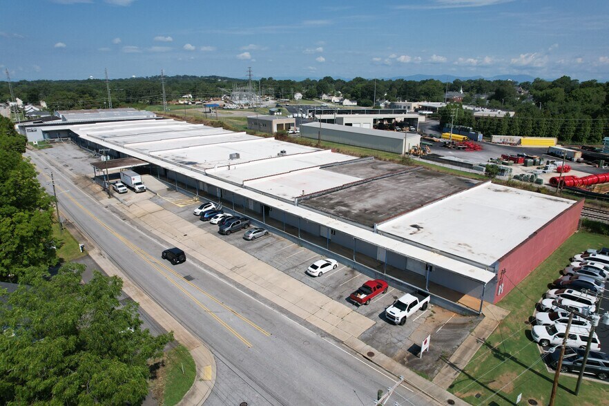 Primary Photo Of 108 Pennsylvania Ave, Greer Light Distribution For Lease