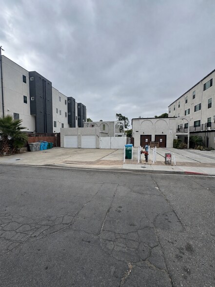More Photos Of 5419 Lauretta St, San Diego Multifamily For Sale