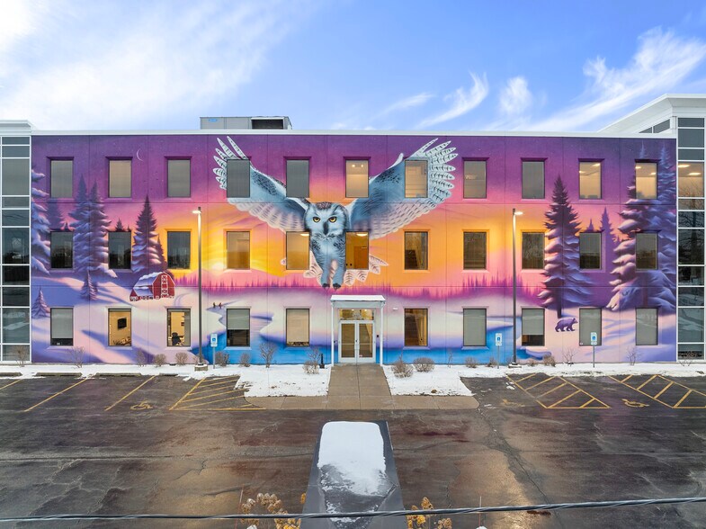 More Photos Of 4201 Lake Cook Rd, Northbrook Medical For Lease