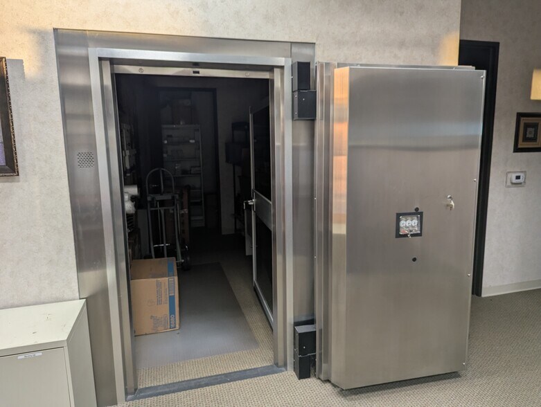 More Photos Of 13811 Murphy Rd, Stafford Bank For Sale