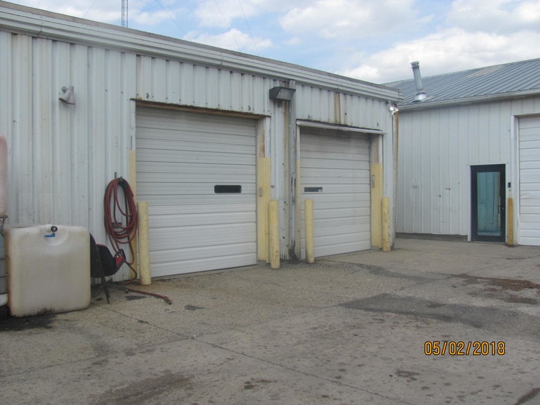 More Photos Of 2545 S 11th St, Niles Storefront Retail Office For Sale