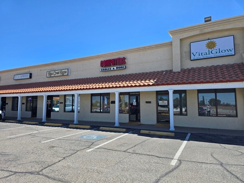 More Photos Of 300 N Resler Dr, El Paso Unknown For Lease