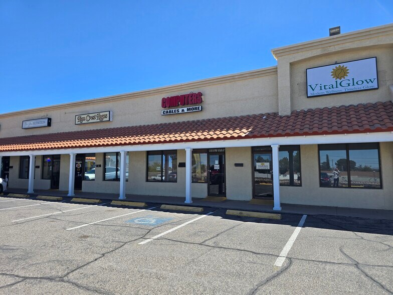 More Photos Of 300 N Resler Dr, El Paso Unknown For Lease