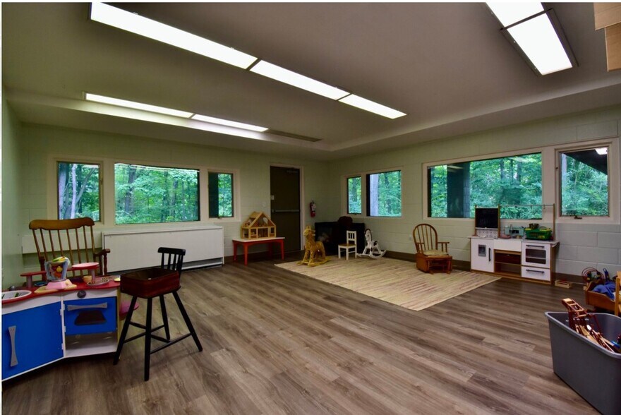More Photos Of 1001 Green Rd, Ann Arbor Religious Facility For Sale