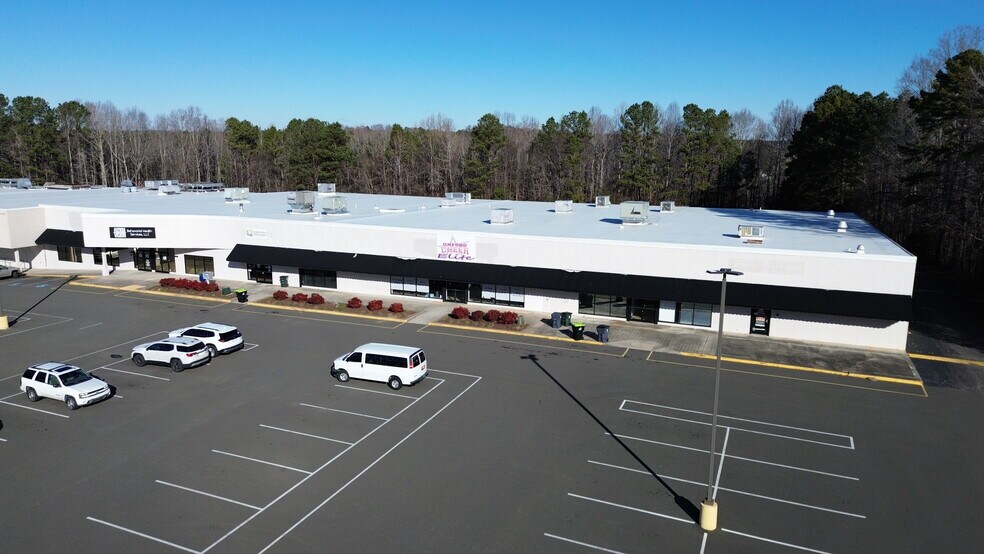 More Photos Of 101-121 Hilltop Vlg, Oxford Unknown For Lease