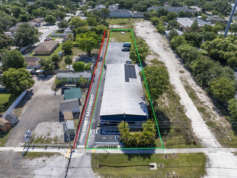 More Photos Of 4703 Park St N, Saint Petersburg Manufacturing For Lease