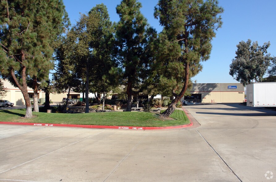 More Photos Of 7692 Trade St, San Diego Warehouse For Lease