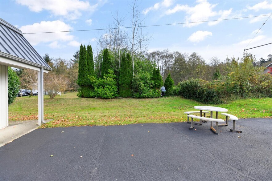 More Photos Of 5589 Harbor Road Rd, Freeland Office Residential For Sale