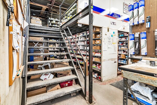 More Photos Of 92 Hall St, Lowell Storefront For Sale