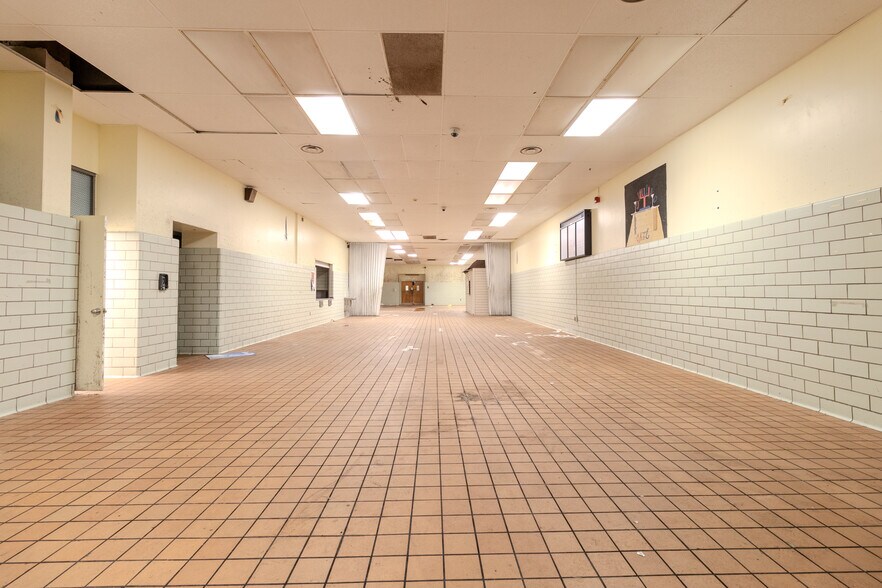 More Photos Of 747 Wallace Ave, Pittsburgh Land For Sale