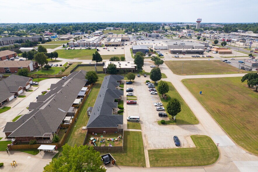 More Photos Of 500 N Financial Ter, Mustang Medical For Sale