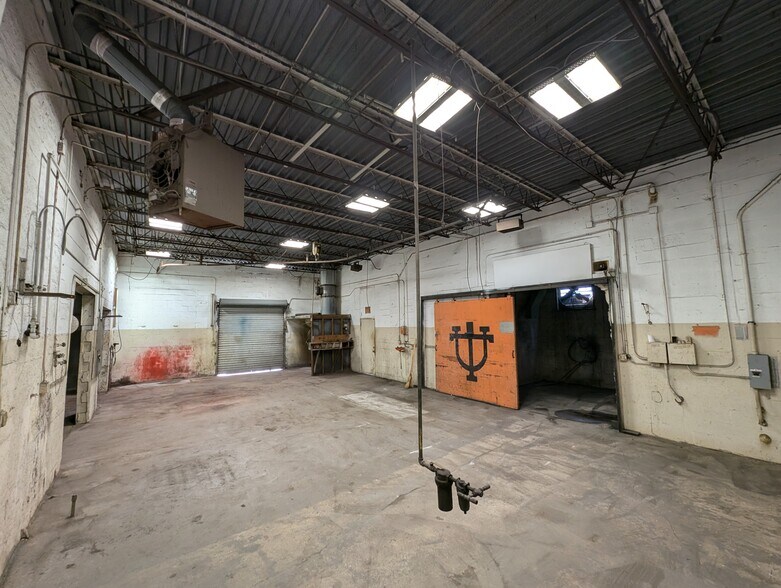 More Photos Of 1245 16th St, Vero Beach Manufacturing For Sale