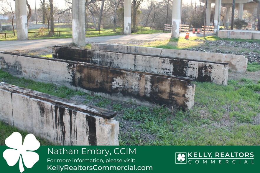 More Photos Of 301 S 17th St, Waco Land For Sale