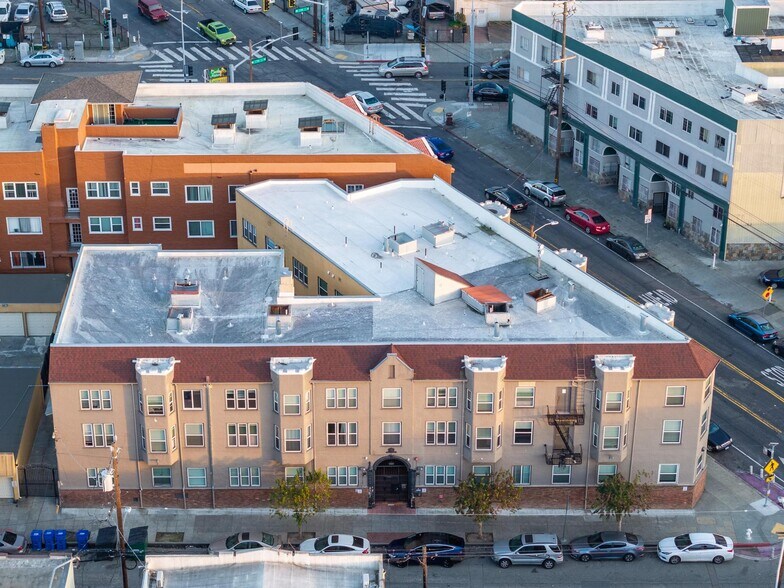 More Photos Of , Oakland Multifamily For Sale