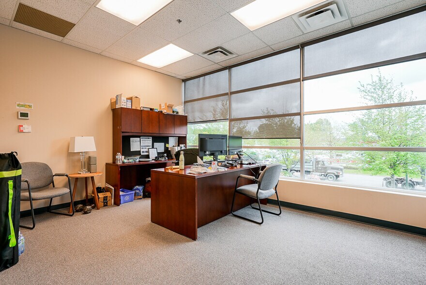 More Photos Of 766 Cliveden Pl, Delta Warehouse For Lease