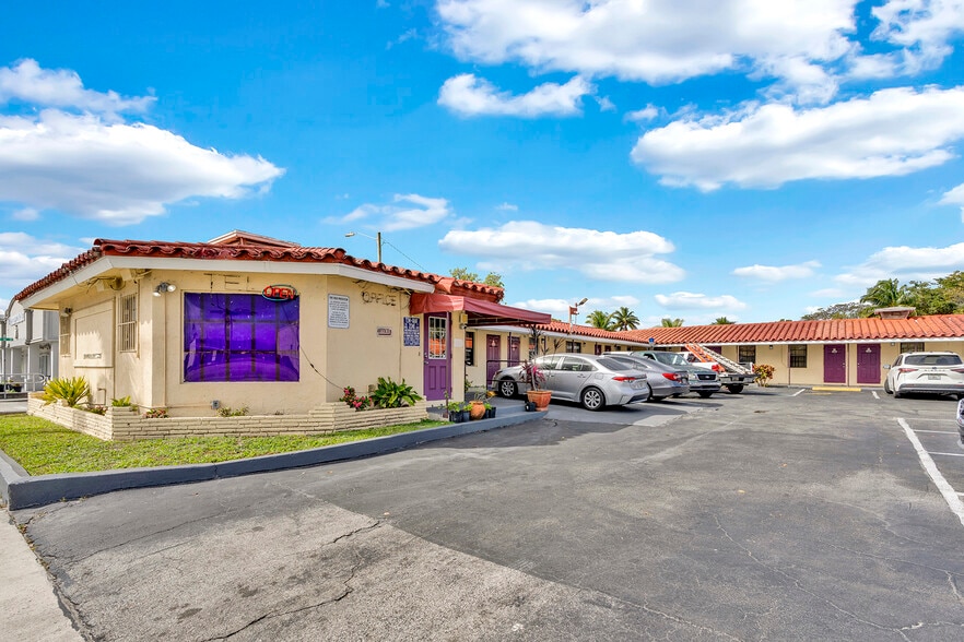 More Photos Of 1150 S Federal Hwy, Dania Beach Hotel For Sale