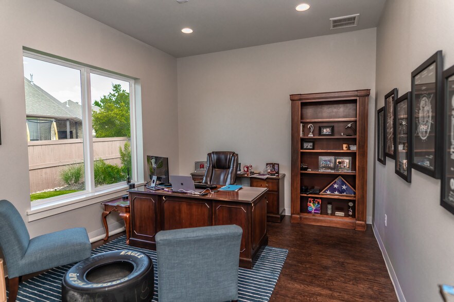 More Photos Of 555 William D Fitch Pkwy, College Station Office For Sale