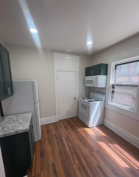 More Photos Of 1611 W Barker Ave, Peoria Multifamily For Sale