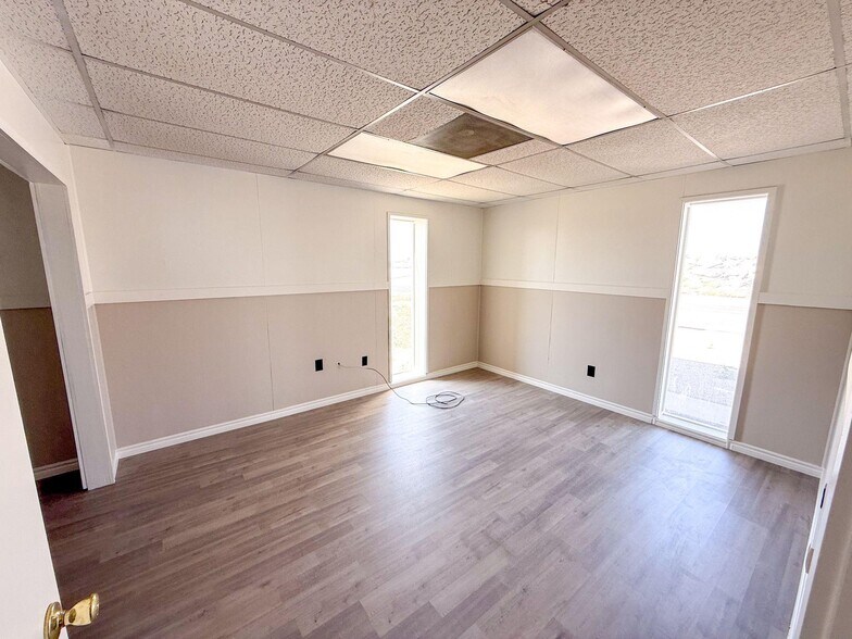 More Photos Of 7007 County 1283 Rd, Odessa Warehouse For Sale