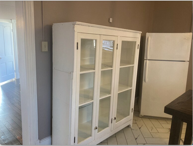 More Photos Of 228 E Washington St, Hagerstown Office Residential For Sale