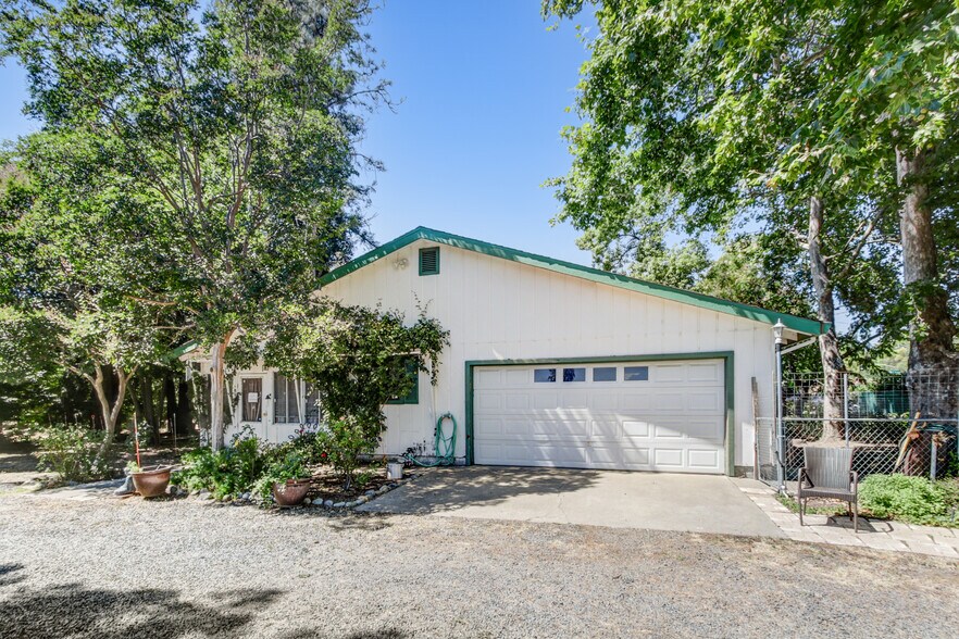 More Photos Of 4833 College Oak Dr, Sacramento Multifamily For Sale