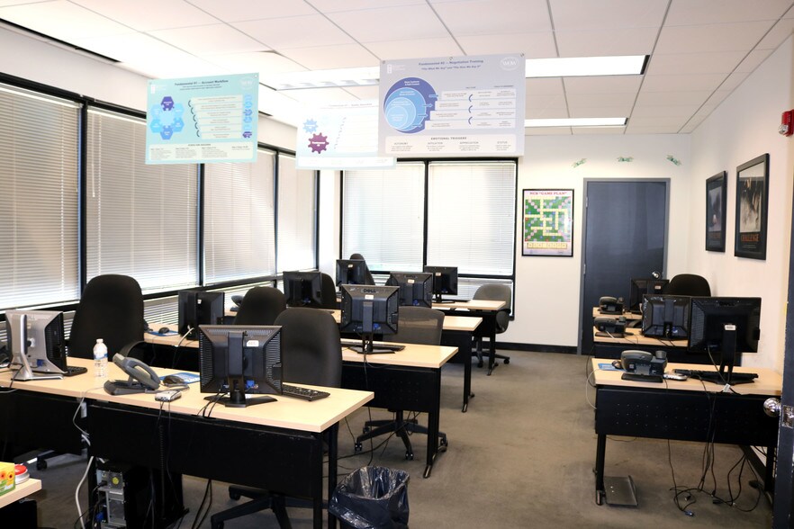 More Photos Of 1 Allied Dr, Trevose Office For Sale