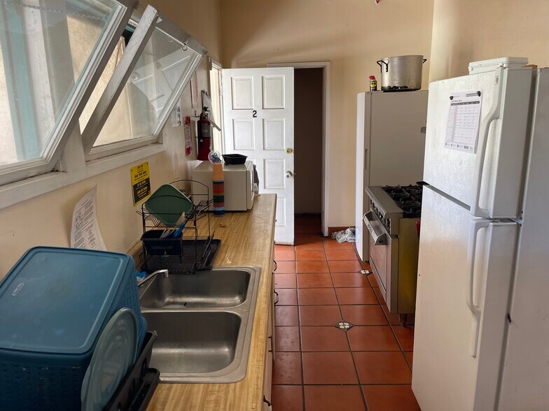 More Photos Of 3040 Fairmount Ave, San Diego General Retail For Sale