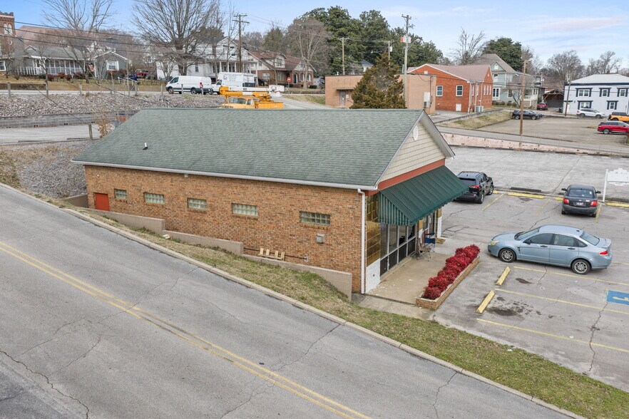 More Photos Of 501 N Oak St, Sweetwater Office For Sale