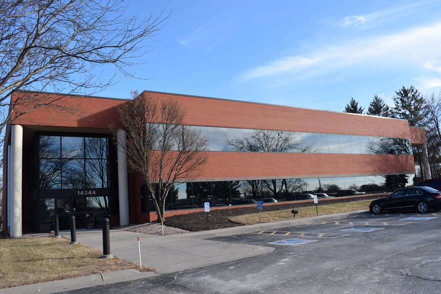 More Photos Of 14344 Y St, Omaha Office For Lease