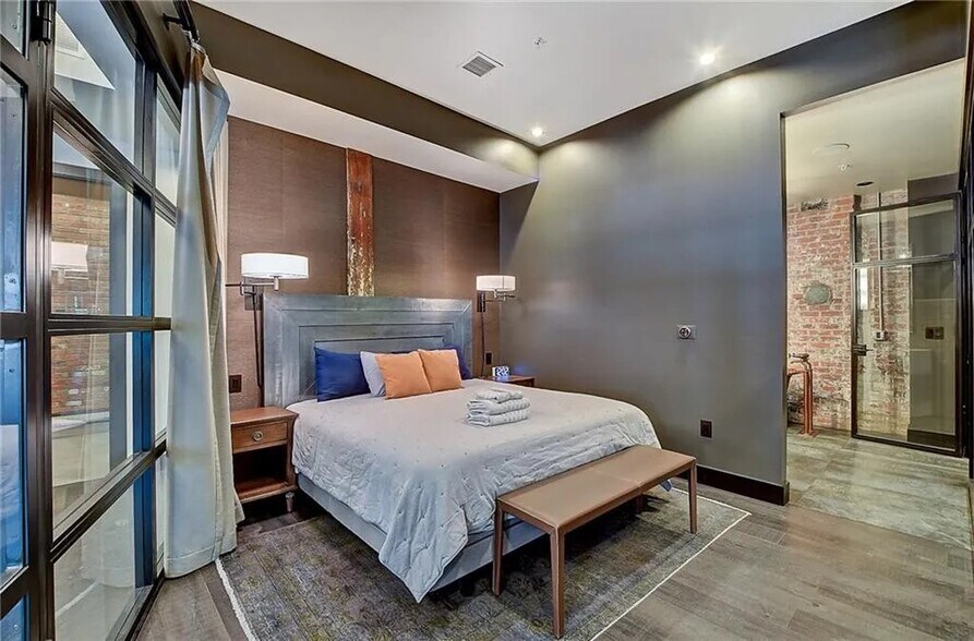 More Photos Of 740 E North St, Indianapolis Apartments For Sale