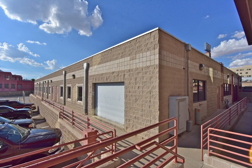 More Photos Of 7852 E Gateway Blvd, El Paso Rehabilitation Center For Sale