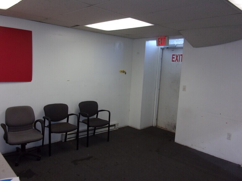 More Photos Of 8197 Euclid Ct, Manassas Park Warehouse For Lease