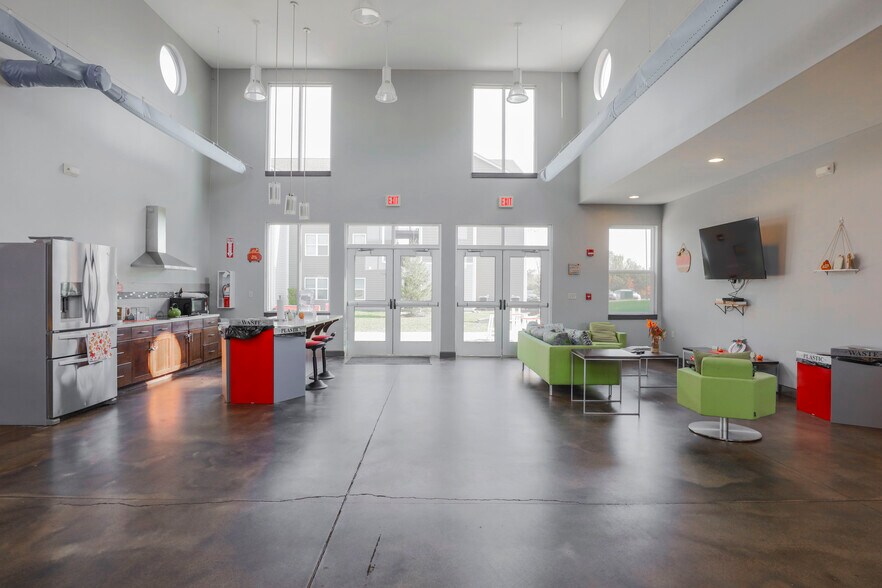 More Photos Of 3001 W Cart Rd, Richmond Apartments For Sale