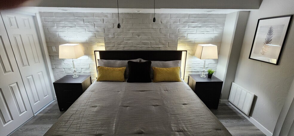 More Photos Of 425 W Paseo Redondo, Tucson Apartments For Sale