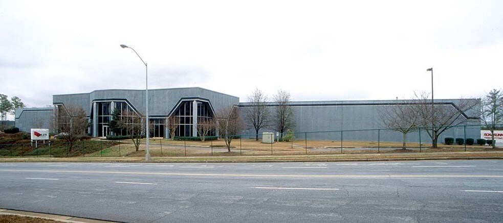 More Photos Of 3760 Southside Industrial Pky, Atlanta Warehouse For Lease