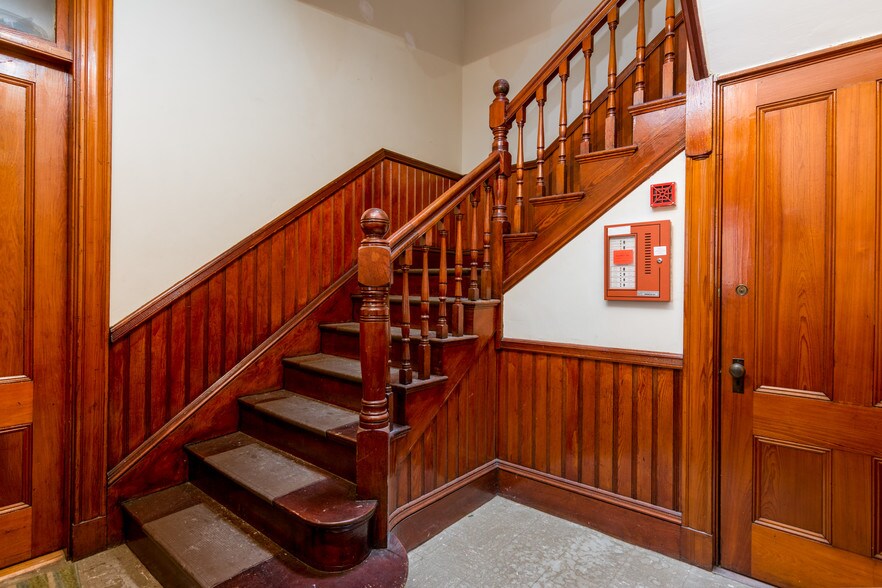More Photos Of 31 Tremont St, Cambridge Apartments For Sale