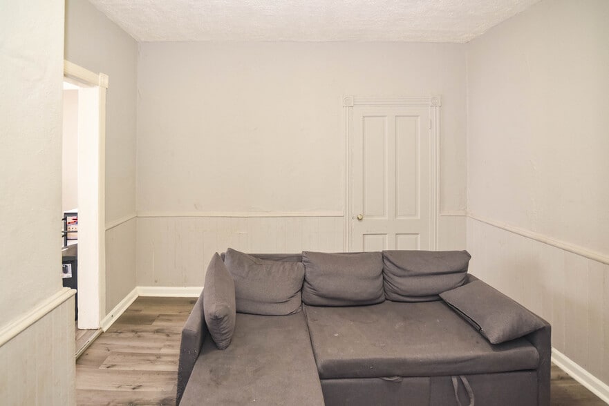 More Photos Of 128 S Philadelphia Blvd, Aberdeen Apartments For Sale