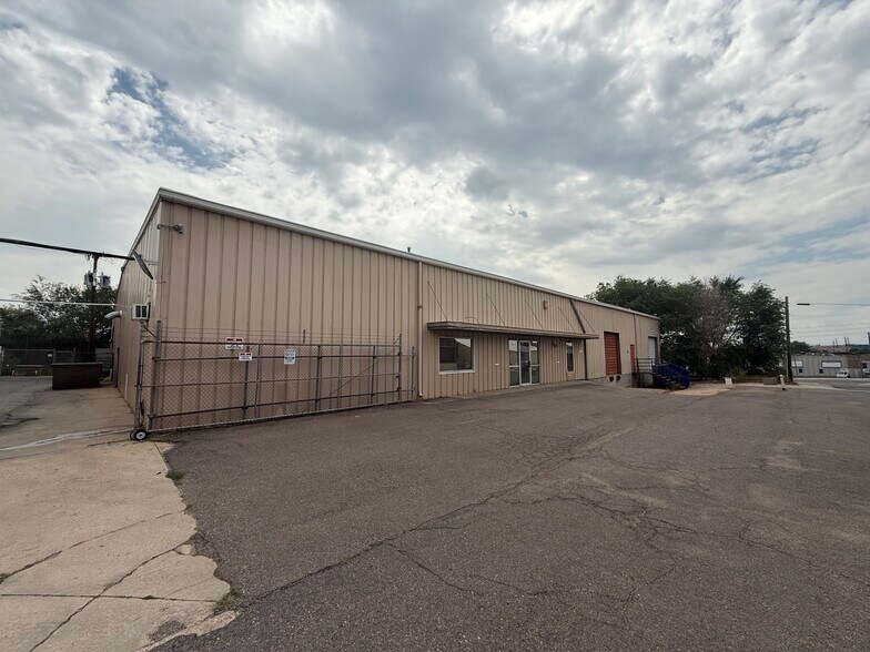 More Photos Of 2050 S Pecos St, Denver Warehouse For Sale