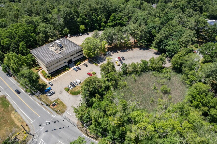 More Photos Of 526 Main St, Acton Office For Lease