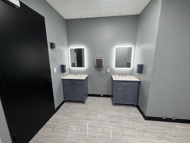 More Photos Of 5900 Schumacher Ln, Houston Auto Repair For Lease