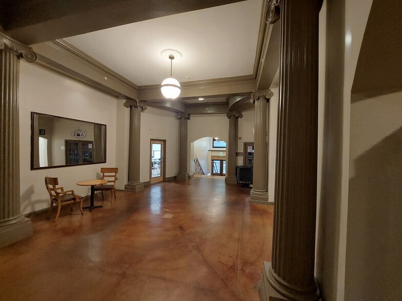 More Photos Of 1414 Cornwall Ave, Bellingham Loft Creative Space For Lease