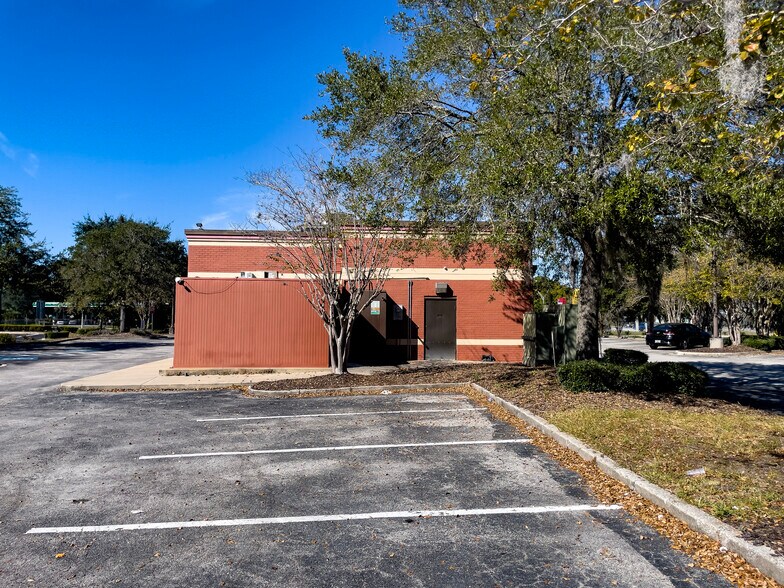 More Photos Of 5752 Butler Point Rd, Jacksonville Fast Food For Lease