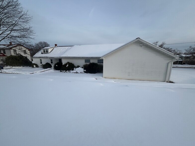 More Photos Of 845 Water St, Northumberland Medical For Sale