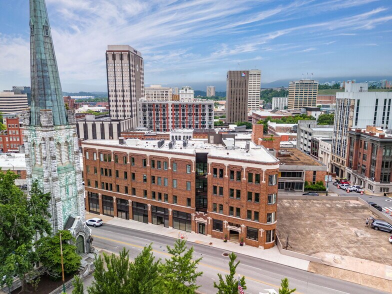 More Photos Of 707 Georgia Ave, Chattanooga Flex For Sale