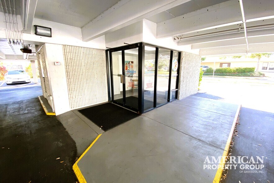 More Photos Of 201 4th Ave, Bradenton Medical For Lease