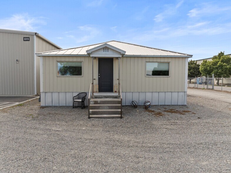 More Photos Of 3315 N Tschirley Rd, Spokane Valley Flex For Sale